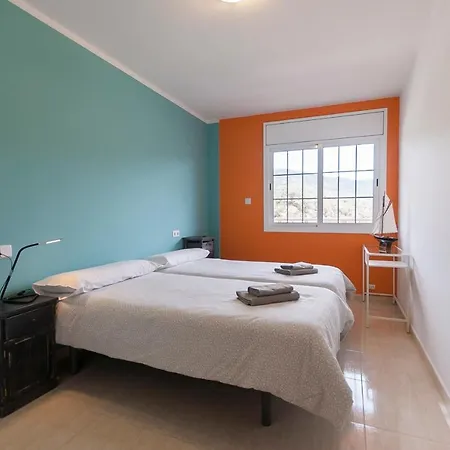 Lets Holidays Bright Duplex With Pool 아파트 또사데마르