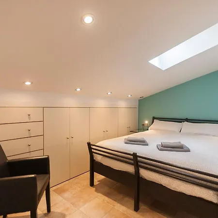Lets Holidays Bright Duplex With Pool Lejlighed *