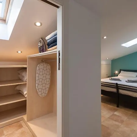 Lets Holidays Bright Duplex With Pool 아파트